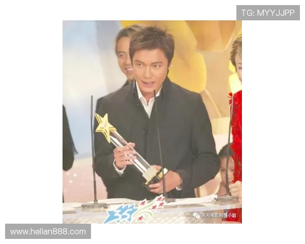 罗嘉良携手香港足球明星队共创辉煌时刻展现足球热情与团结精神